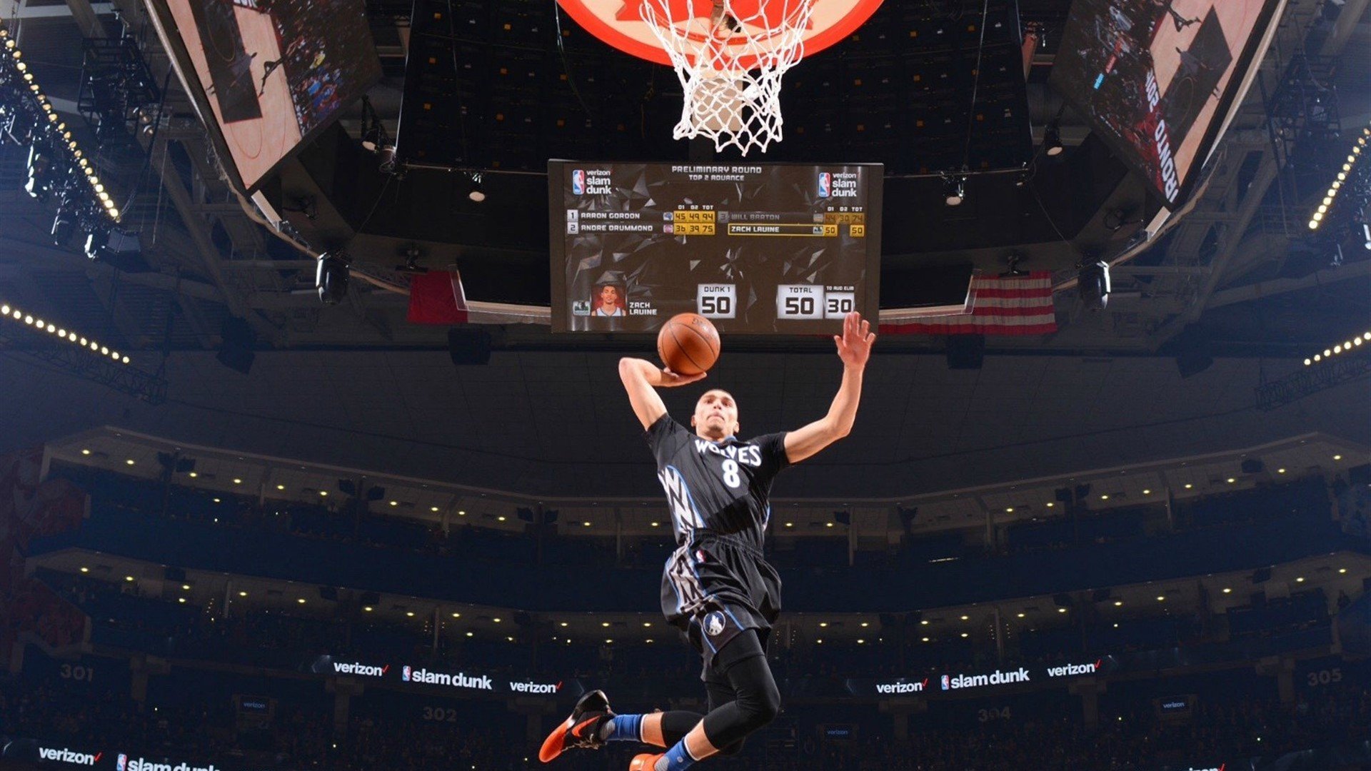 熊猫体育官方网站-2026世界杯E组爆大冷！印度1-0力克泰国，归化核心加维补时绝杀，十万印度球迷泪崩